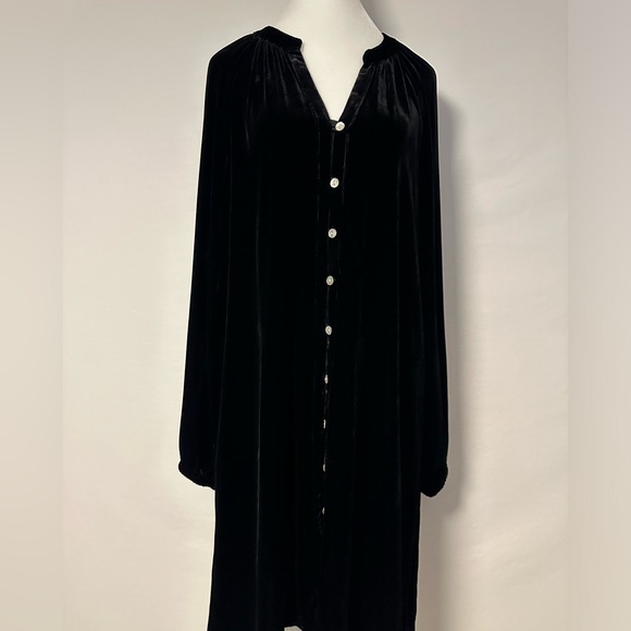Faherty Naomi Long Sleeve Velvet Women’s Dress. Size M Color Moomlit Black. - Picture 2 of 12